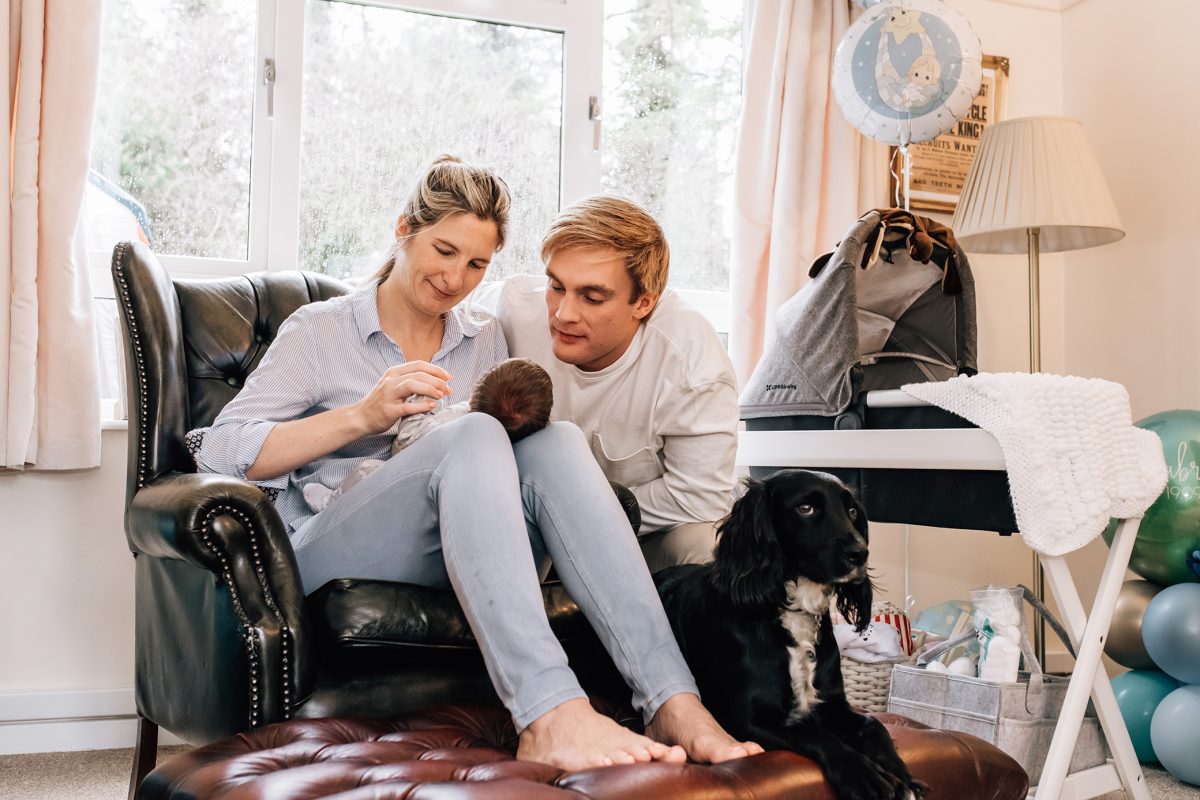 Relaxed newborn baby photography at home.